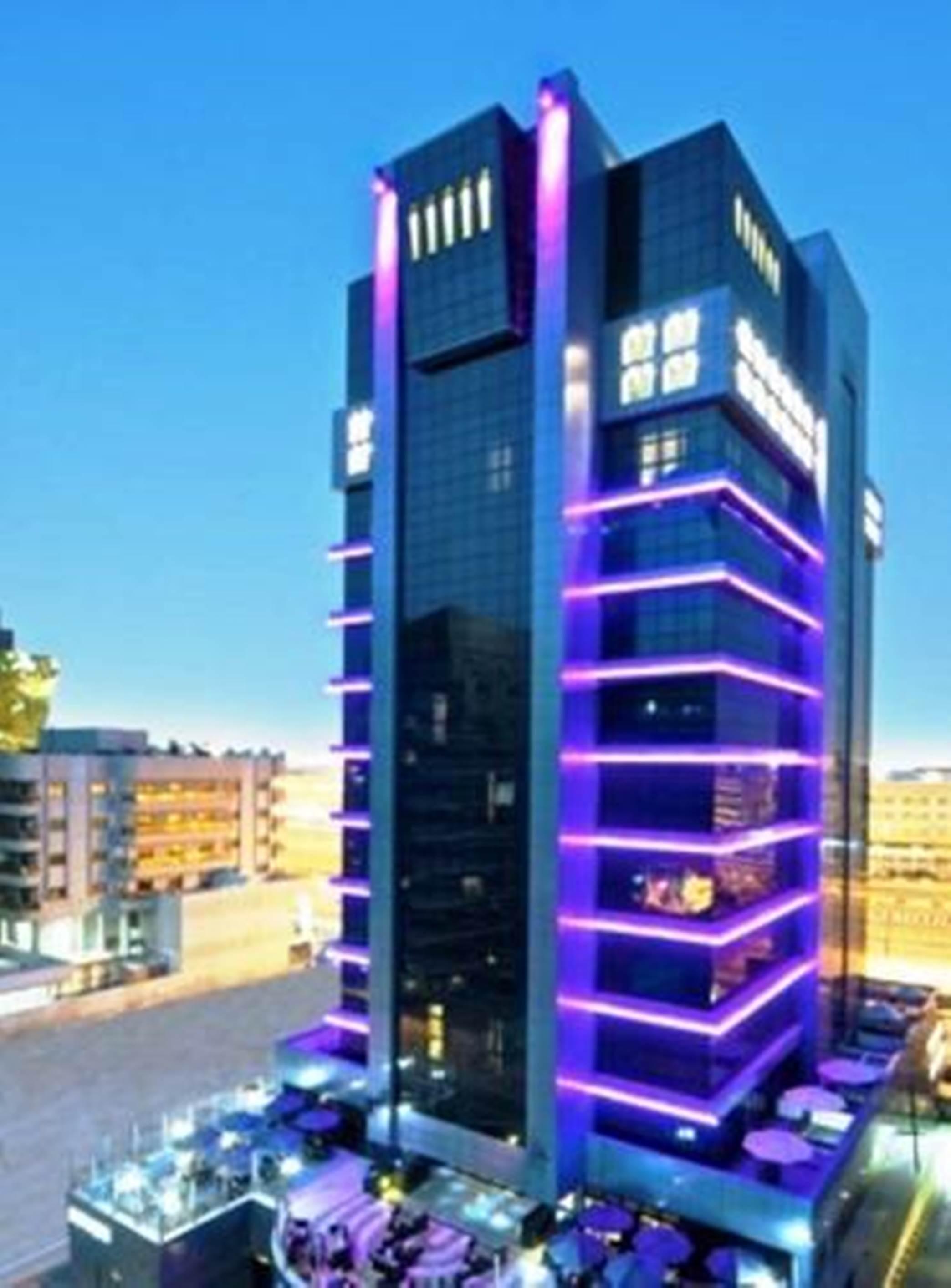 Halo Hotel Dubai Exteriör bild
