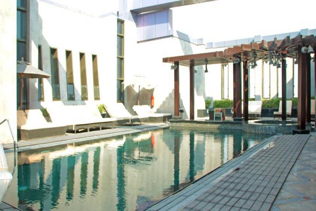 Halo Hotel Dubai Exteriör bild